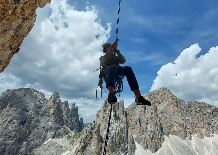 Vie Ferrate e Arrampicata nelle Pale di San Martino: 3 Giorni tra Rifugi e Dolomia Perfetta