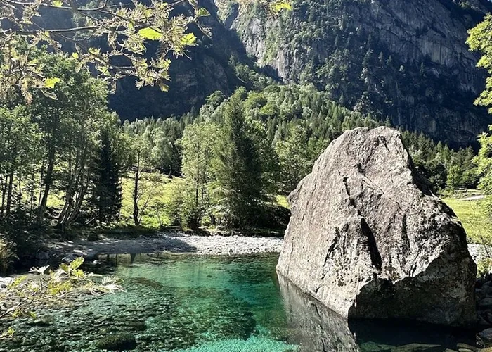 Trekking nella Riserva Naturale della Val di Mello