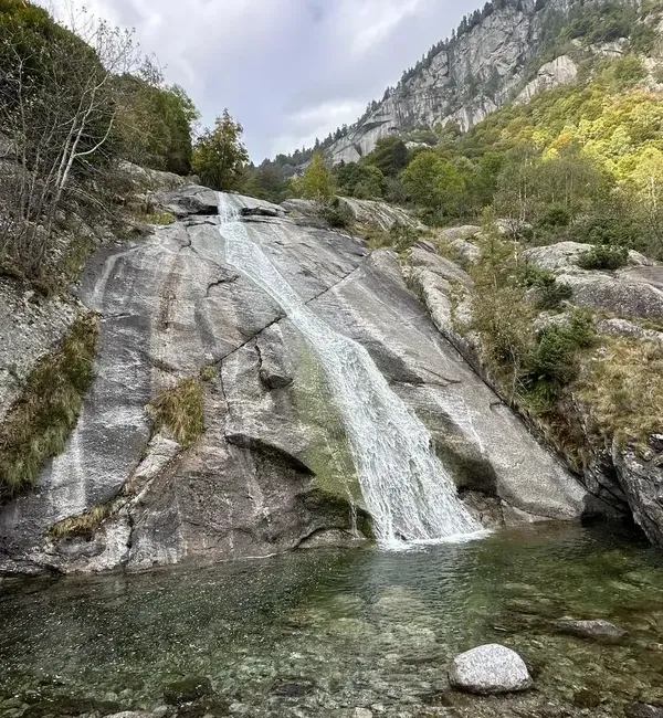 Trekking nella Riserva Naturale della Val di Mello