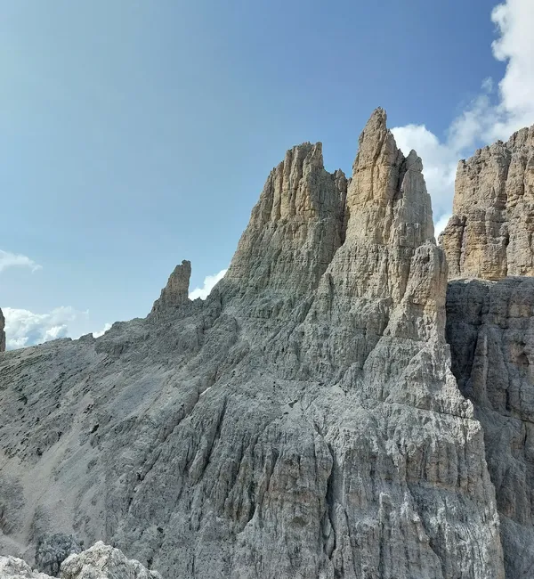 Vacanza Arrampicata Dolomiti | Climbing Week tra Vie Multipitch e Laghi Alpini