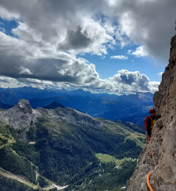 Vacanza Arrampicata Dolomiti | Climbing Week tra Vie Multipitch e Laghi Alpini