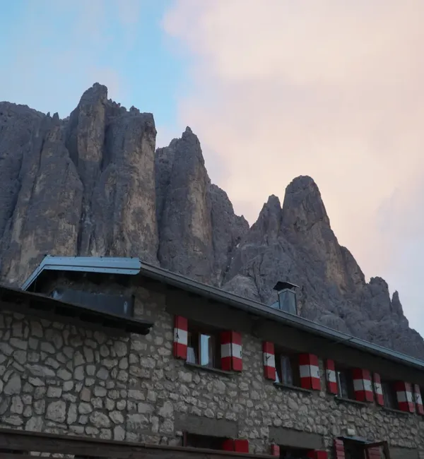 Vacanza Arrampicata Dolomiti | Climbing Week tra Vie Multipitch e Laghi Alpini