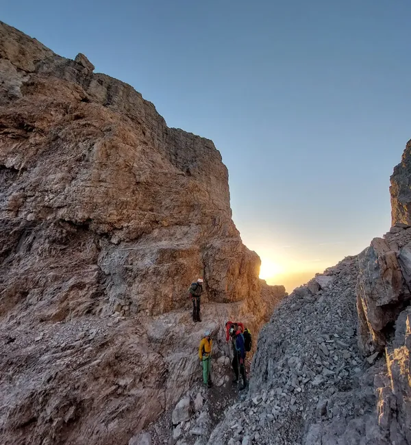 Vacanza Arrampicata Dolomiti | Climbing Week tra Vie Multipitch e Laghi Alpini