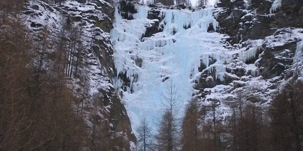 Cascate di ghiaccio in Valchiavenna