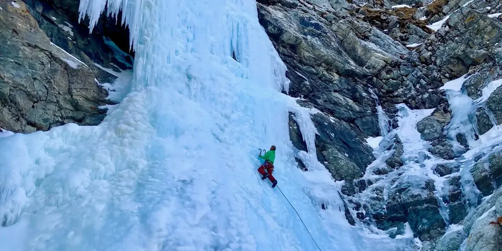 Cascate di ghiaccio in Valfontana