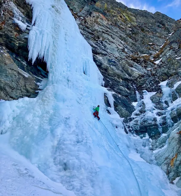 Cascate di ghiaccio in Valfontana